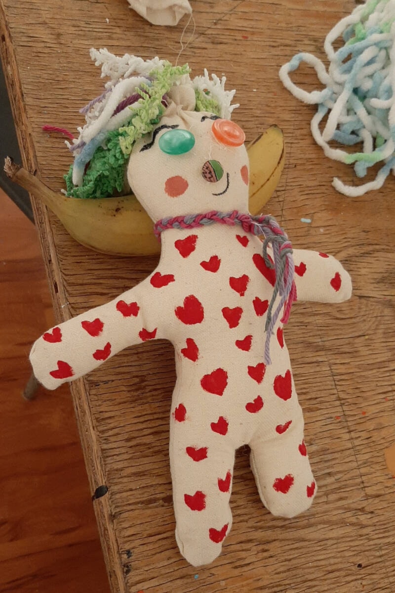 web1_231026-wlt-dollmaking_8