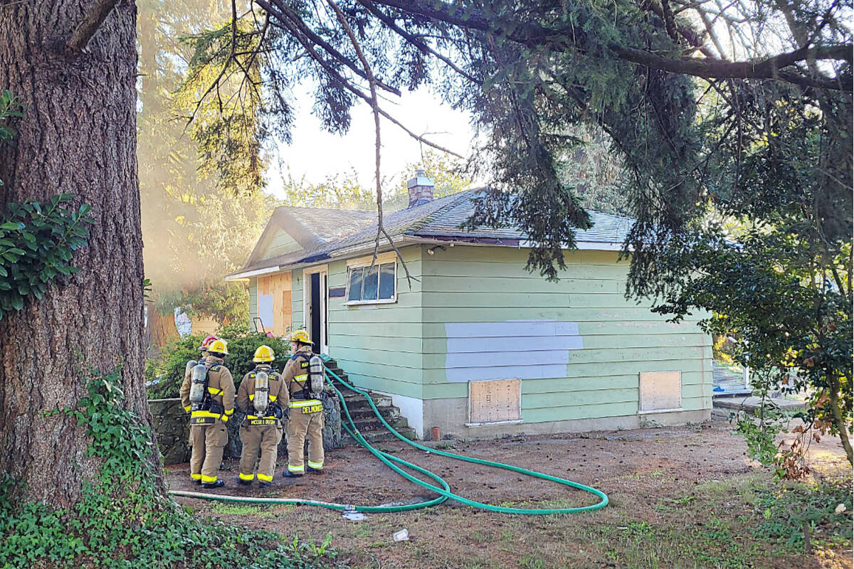 Firefighters on scene of house fire in Maple Ridge Maple RidgePitt