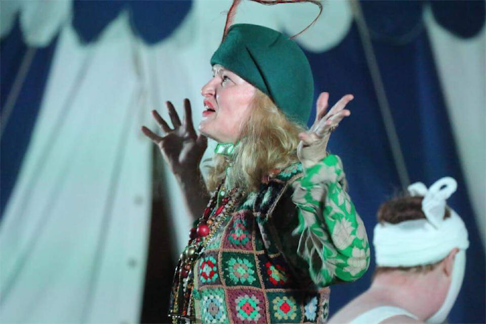 Charlotte Palmer, as Madame Arcati in Blythe Spirit. Palmer will be touring Vancouver Island with her one-woman production, ‘The Invisible Woman is not Invisible… she’s merely over 50!’ (Photo via https://charlottepalmer.uk/) 