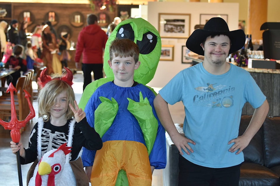 Grizzli Winery in West 鶹ѡ held their fourth annual Halloweenie event on Saturday, Oct. 28. (Jordy Cunningham/Capital News) 