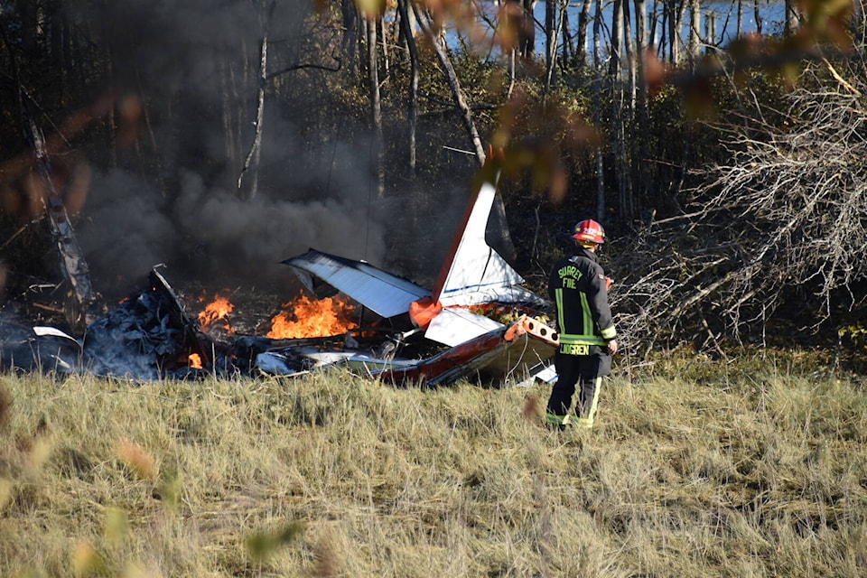 A pilot sustained only minor injuries after crashing in South Surrey on Monday, Oct.30, 2023. (Curtis Kreklau/South Fraser News Services photo) 