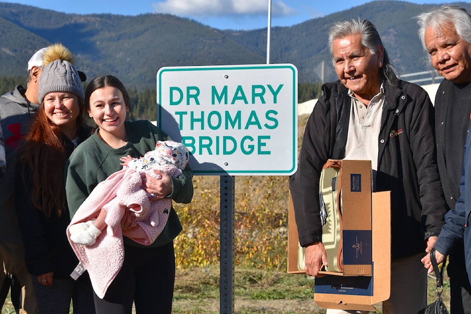 Three generations of the Thomas family celebrate the late matriarch Dr. Mary Thomas, with daughter Candy Thomas, granddaughter Emma Thomas holding great great granddaughter Charlotte, and sons Louis and Gerry Thomas. (Heather Black-Salmon Arm Observer) 