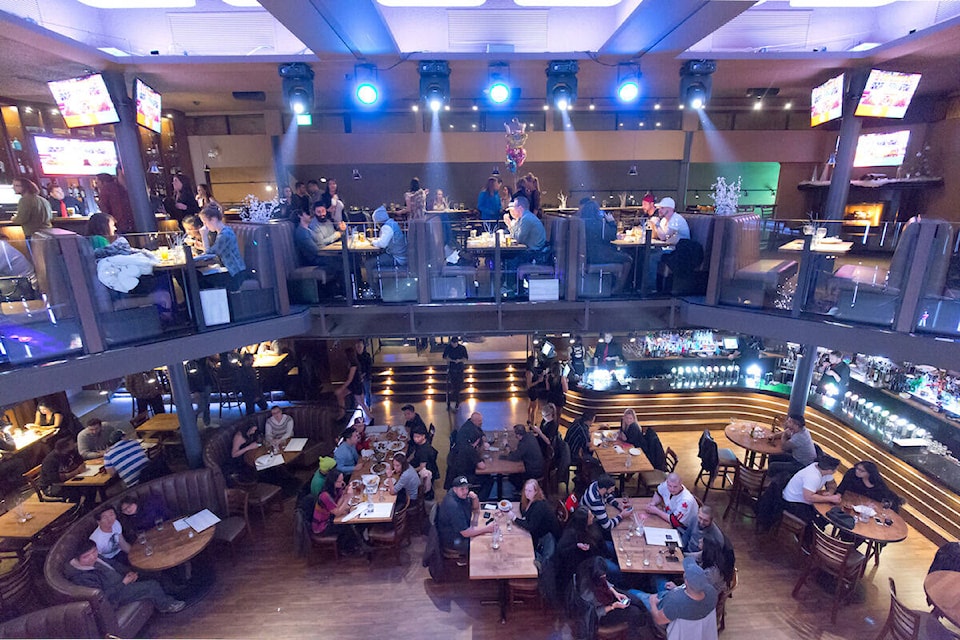 web1_231102-sul-taphouseclosing-pano_1