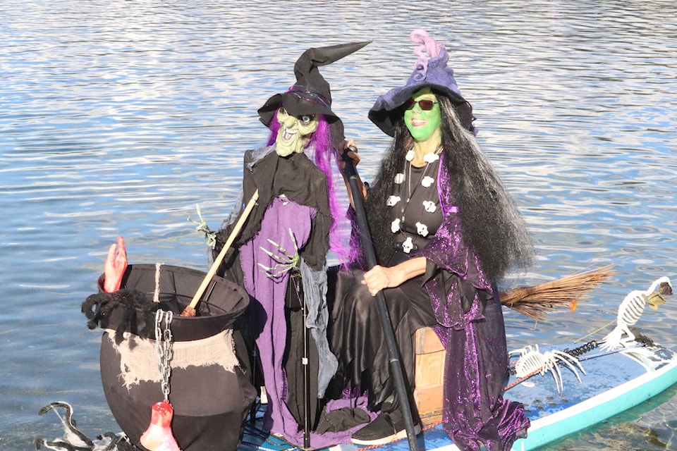 web1_zt-witches-img_0845