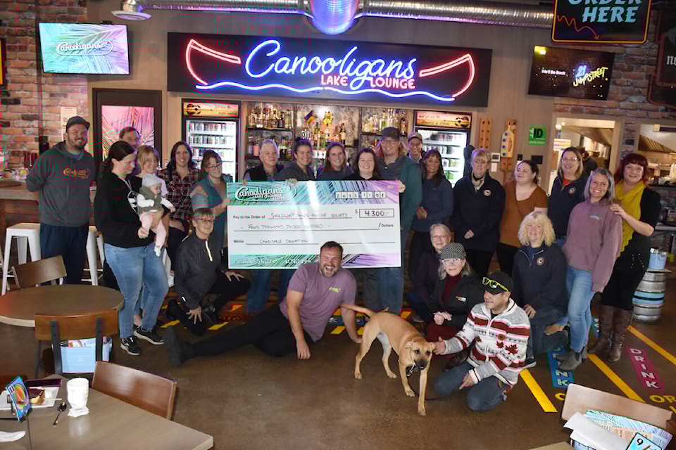 web1_121115-saa-canooligans-paws-donation