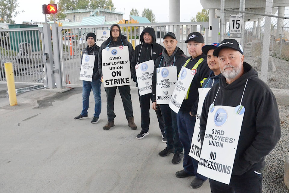 web1_231016-lat-mc-sewerstrike