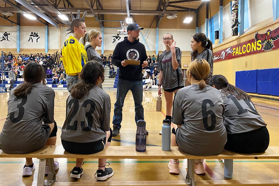 web1_231102-wlt-school-volleyball--lake-city-school-wlt-falcons_6