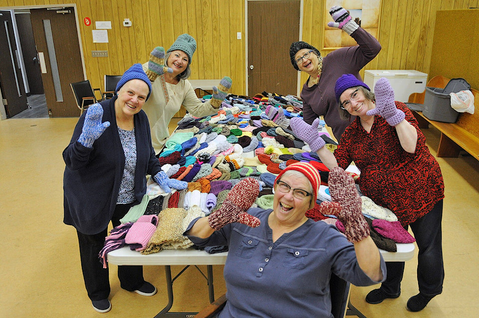 web1_231104-cpl-knitters-crocheters-made-mitts-hats-for-charity_2