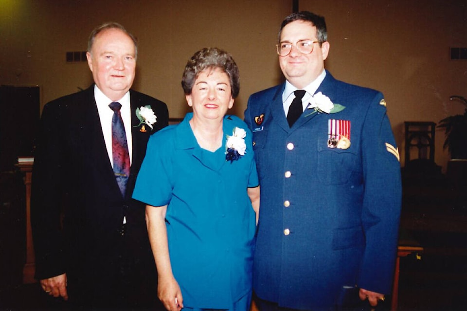 Kirk Harrison poses with his late parents, Ken and Pat, while wearing his Canadian Air Force uniform during his military career. (PHOTO COURTESY KIRK HARRISON) 