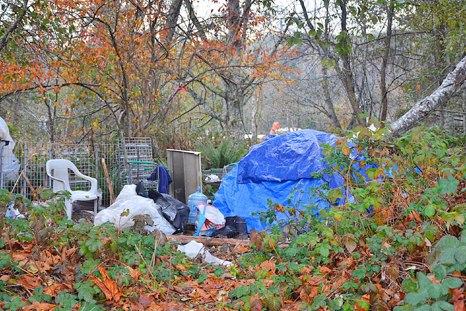 Part of the encampment at Nunns Creek Park that clean up crews had not reached yet. Photo by Alistair Taylor/Campbell River Mirror 