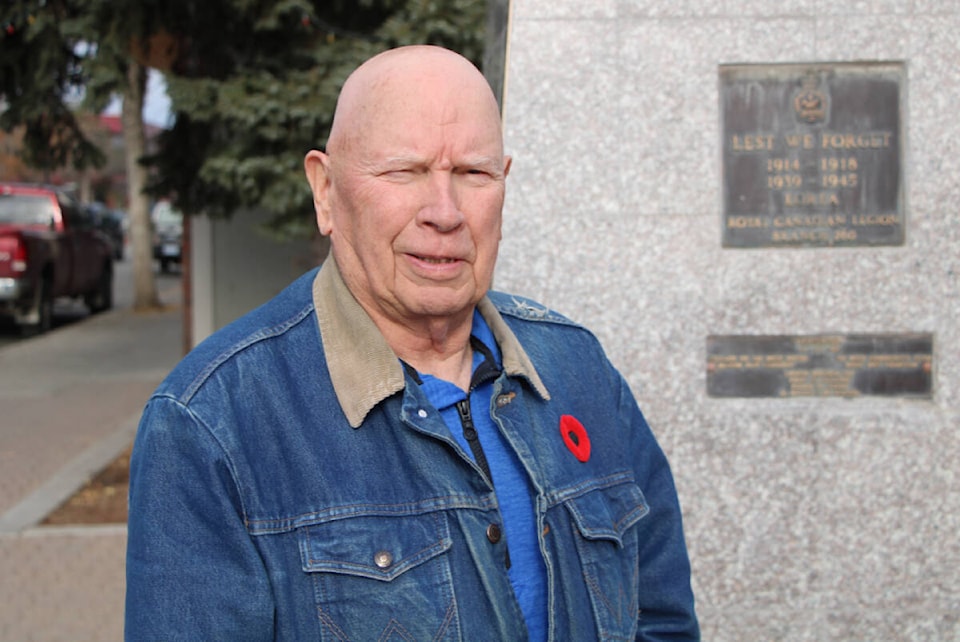 web1_231109-omh-ray-carlson-remembrance-day_2