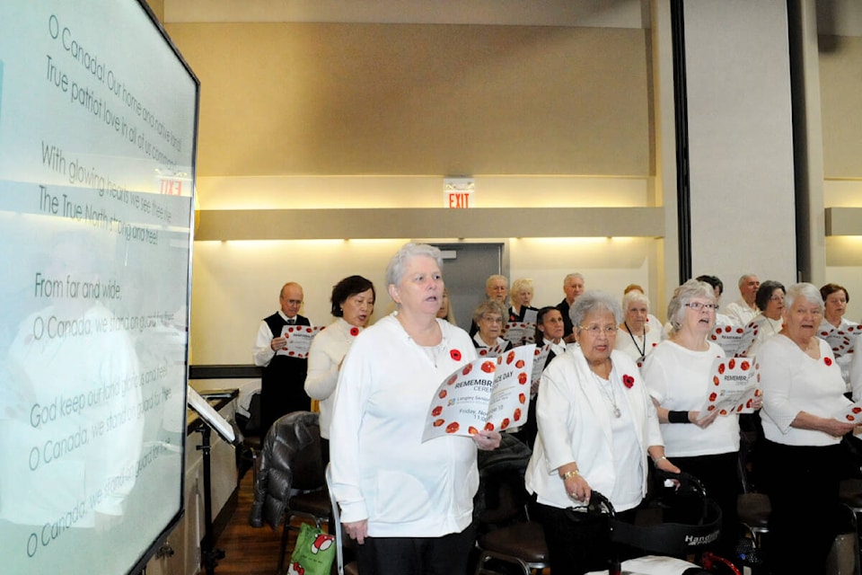 web1_231110-lat-hc-seniorcentreremembrance-