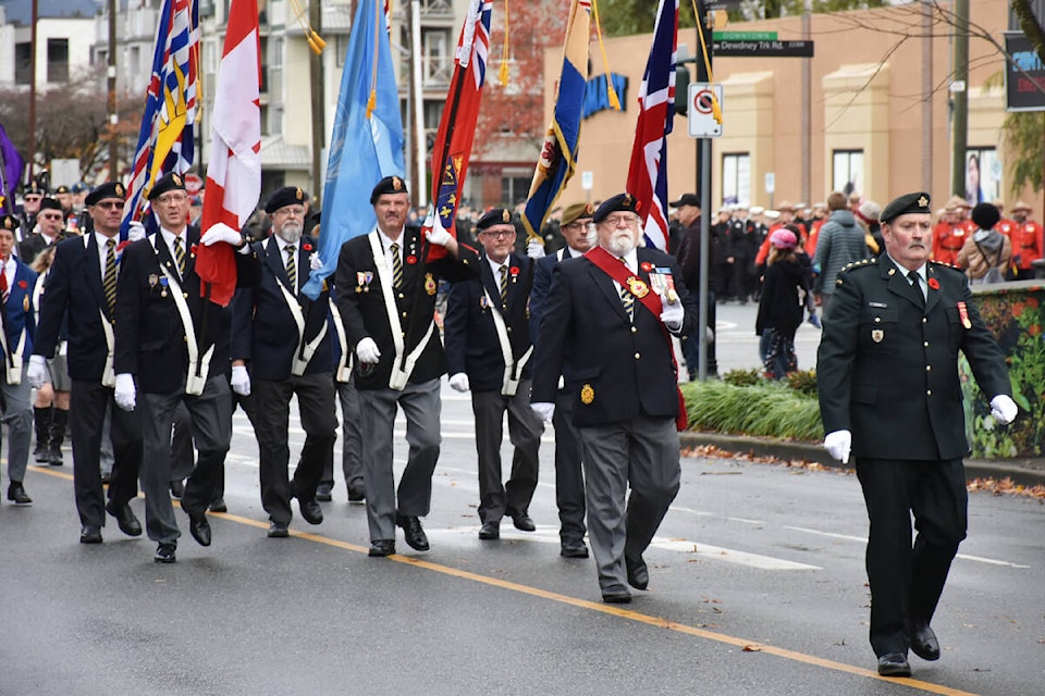 The Remembrance Day parade to the cenotaph. (Neil Corbett/The News) 