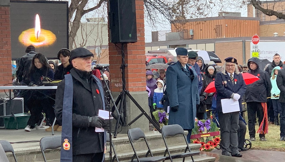 web1_231114-cdt-remembrance-10_1