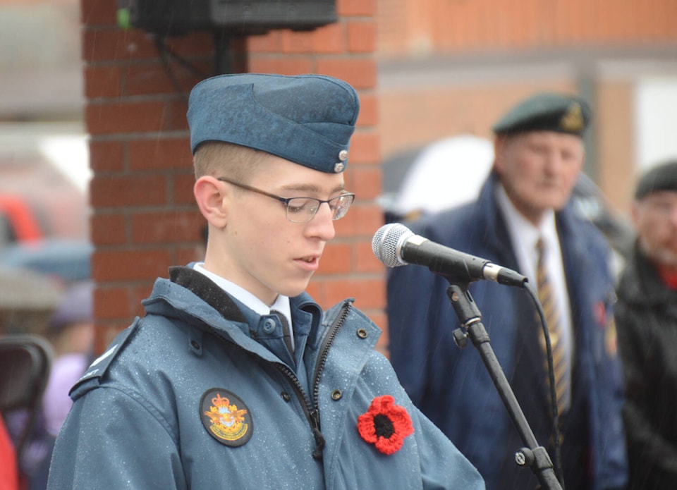 web1_231114-cdt-remembrance-15_1