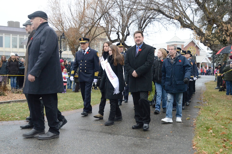 web1_231114-cdt-remembrance-6_1