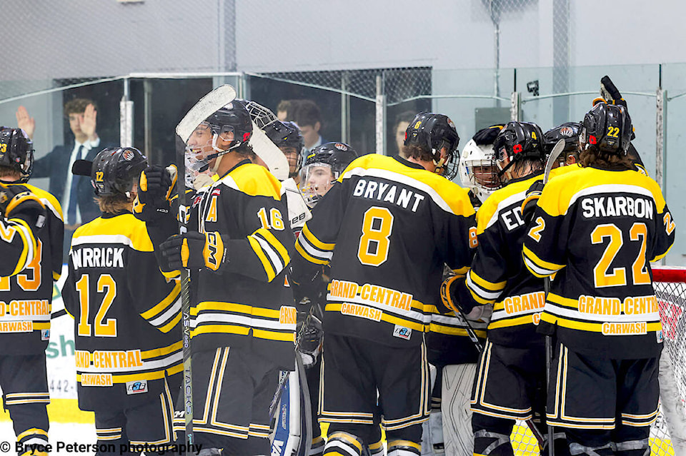 web1_231115-gfg-bruins_1