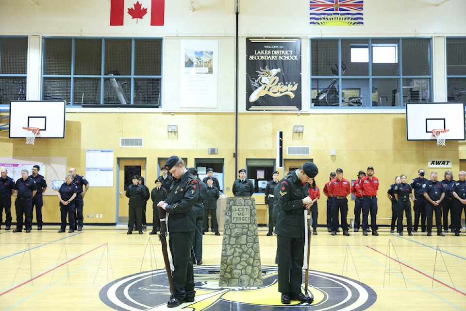 web1_231115-ldn-remembrance-day-photo_2