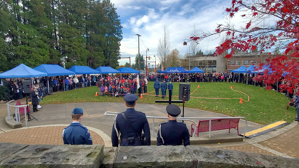 web1_231115-ndr-m-north-delta-remembrance-day-2023-empty-plaza-wide