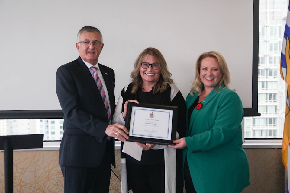 web1_231115-nig-klaric-wins-award-debbieklaric_1
