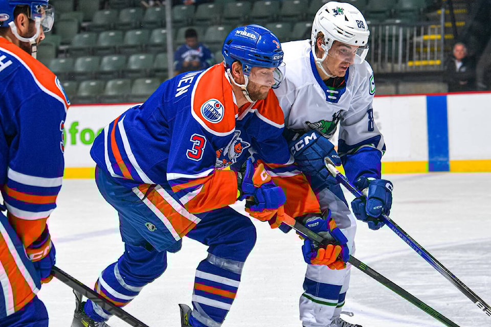 web1_231116-abb-canucksthursday-1_1