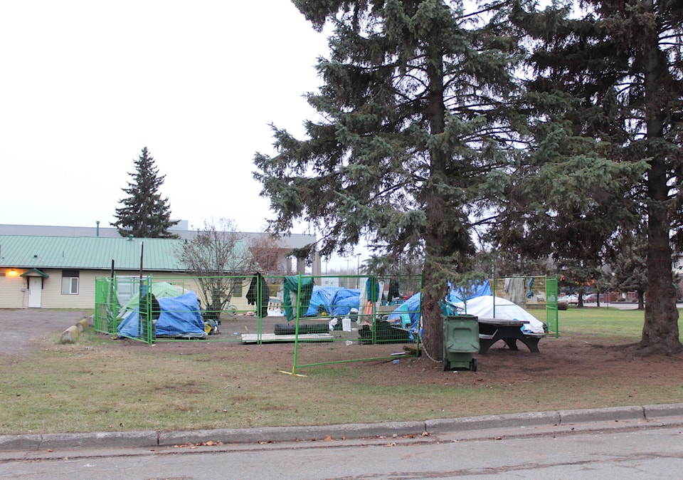 web1_231116-sin-encampment-clean-ups-suspended-veteranspeacepark_2
