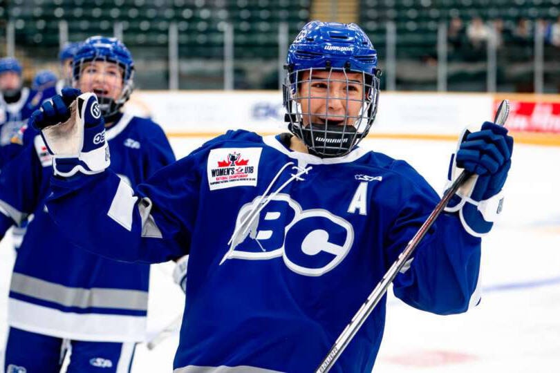 web1_231116-vms-hockey-u18-women-womenshockey_1
