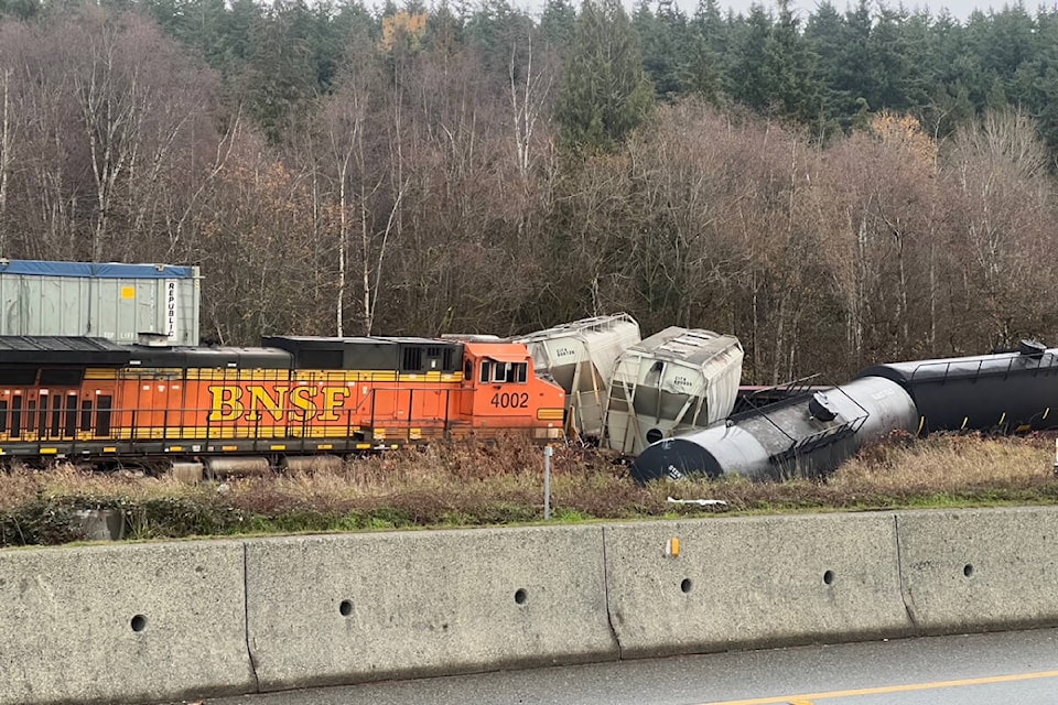 Two BNSF Railway trains derailed in Delta around 2:30 a.m. on Nov. 19, 2023. The company says there were no injuries and no hazardous material was spilled. (Credit: Shane MacKichan) 
