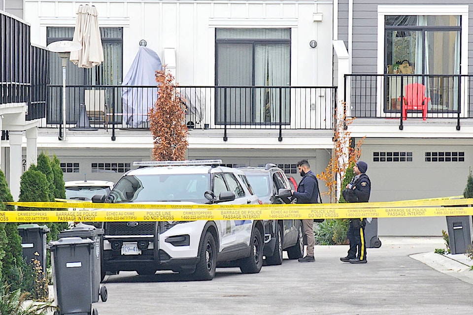Investigators at the scene of a shooting in 91ԭ on Tuesday, Nov. 21. (Dan Ferguson/91ԭ Advance Times) 