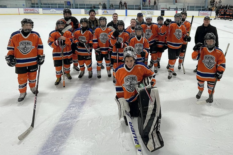 web1_231122-cvr-s-u15hockey-1_1