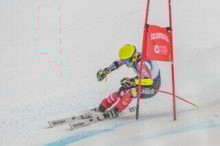 Mackenzie Jenner in action in the men’s Giant Slalom during the Aurora Cup at Mount Sima. (Courtesy/Walter Gutowski) 
