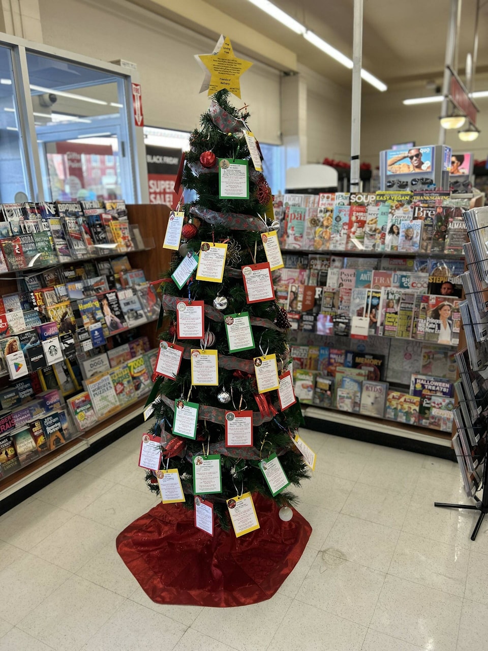 web1_231123_sln_giving-tree-sylvan-lake-giving-tree_1
