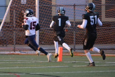 web1_231130-vms-football-varsity-jrcats_3