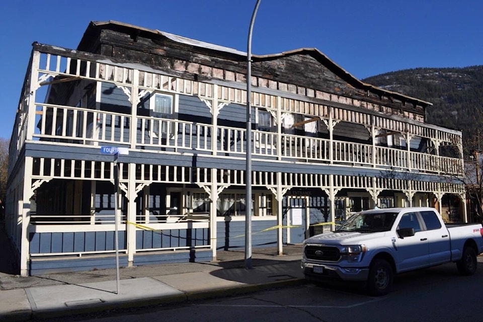 web1_231207-kws-salmohotel_1