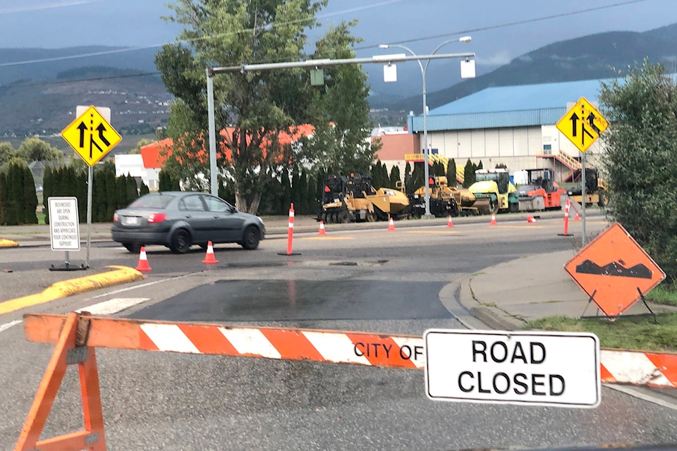 web1_191004-vms-roadwork