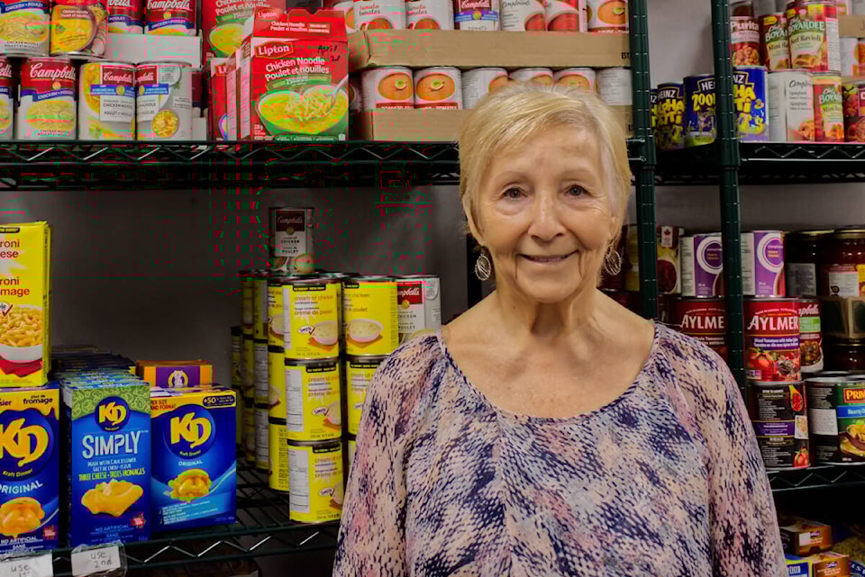 web1_211209-evn-evcss-janet-food-bank-123_1