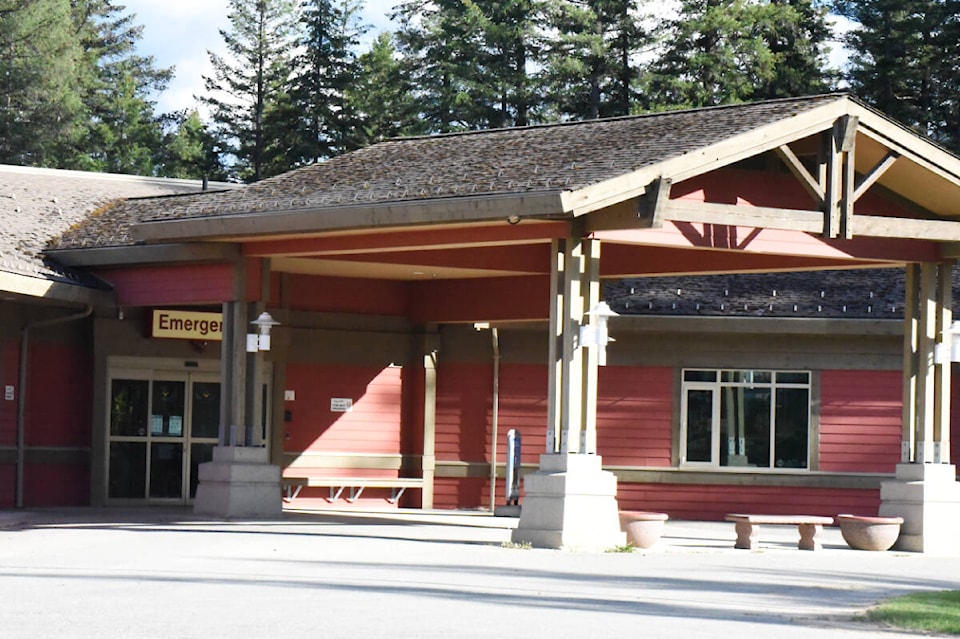 web1_220915-wlt-clearwaterer-hospital-dutchlake-rcmp_4