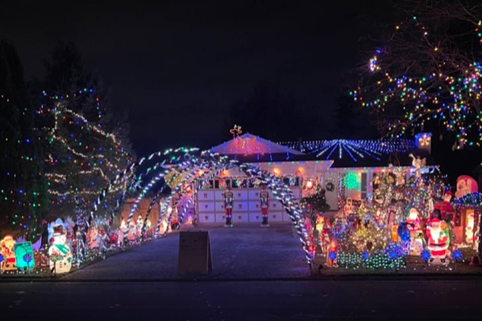 Massive display lights up the Cloverdale night for one last Christmas