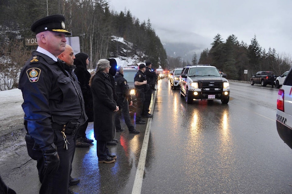 web1_230119-kws-policeprocession_3