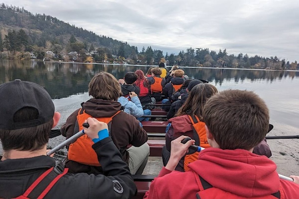 web1_231130-gng-canoe-class--_1
