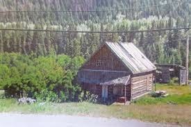 web1_231130-wlt-marnie-haines-seasons-greetings-spiritofchristmas-cabins_2