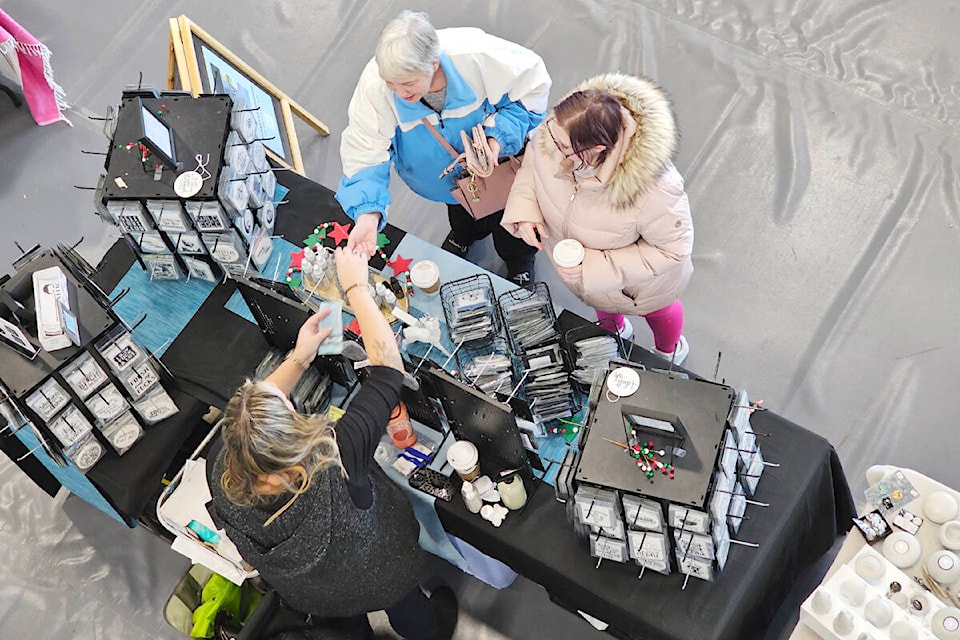 A craft fair market with more than 40 vendors was part of the Timms Magic of Christmas festival in 2023. (Dan Ferguson/91ԭ Advance Times) 