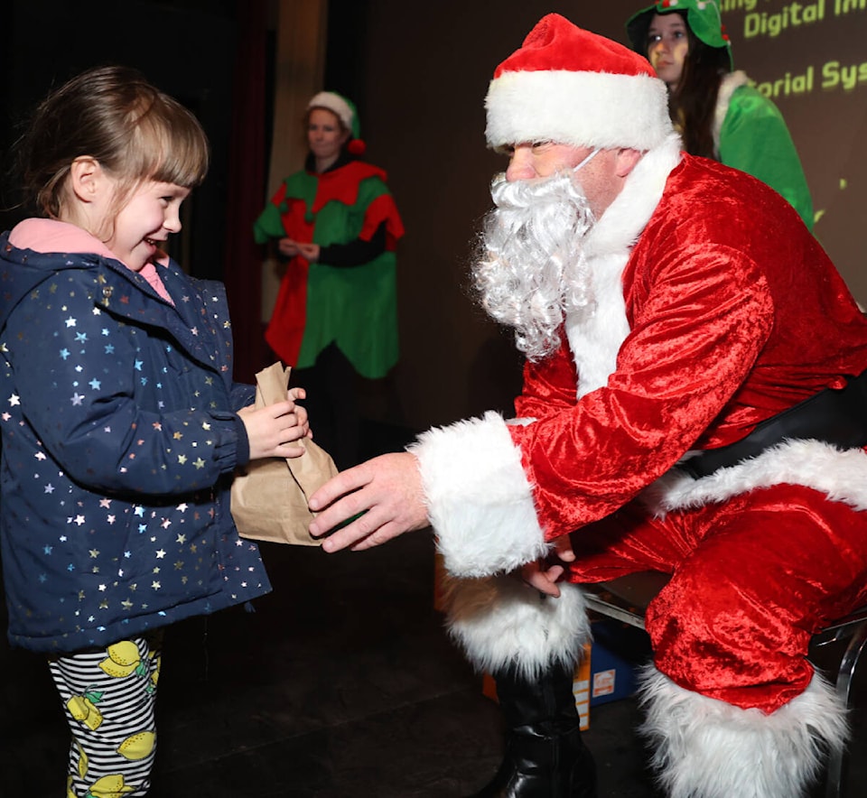 Burns Lake s Kids Christmas Party Burns Lake Lakes District News burns-lake-s-kids-christmas-party-burns-lake-lakes-district-news