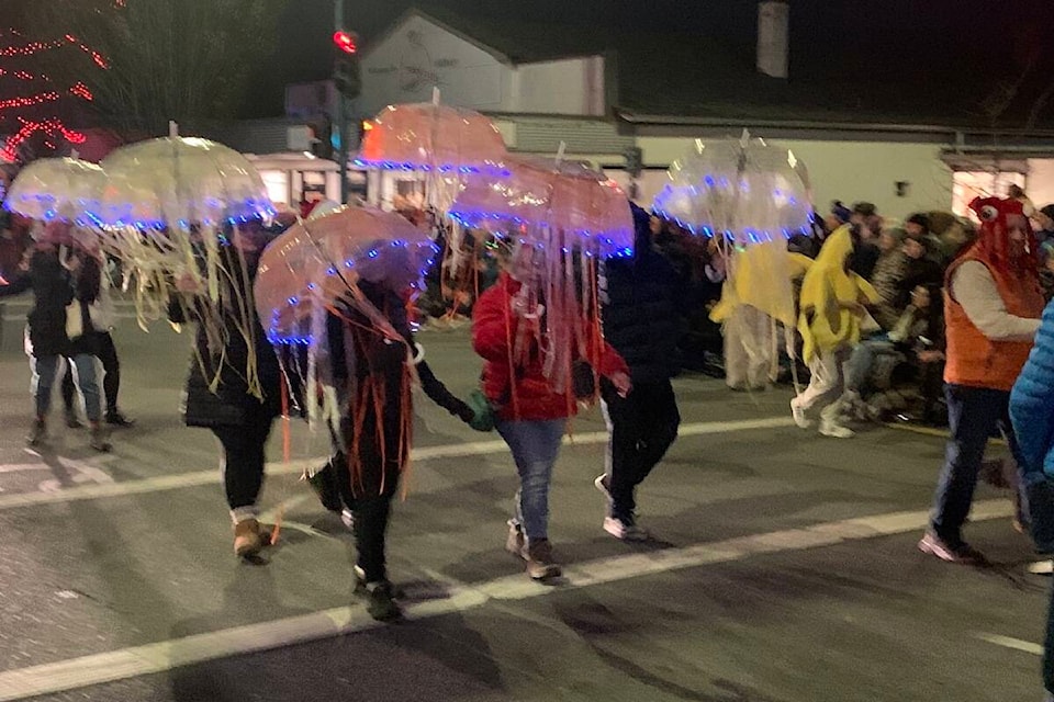 ‘Sidney Sparkles’ during Christmas parade Peninsula News Review