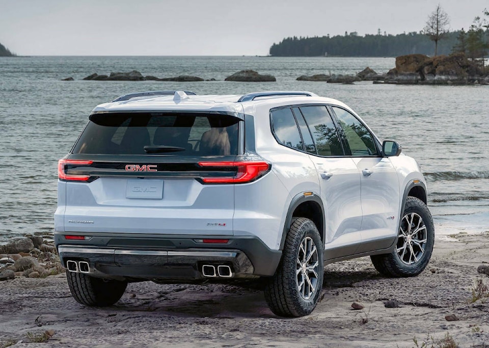 History of the GMC Acadia - The News Wheel