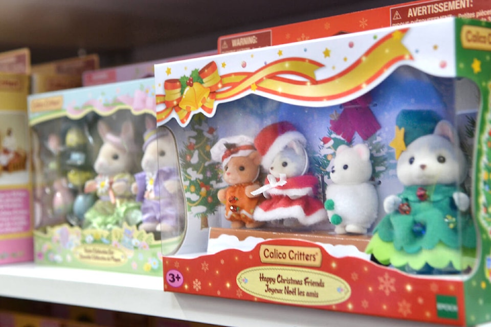 Calico Critters Happy Christmas Friends