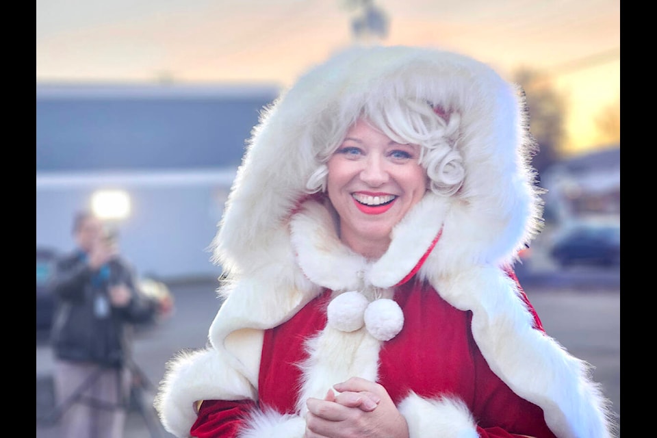 Christmas is a busy season for Mrs. Claus, as portrayed by Alyssa Nielsen, an Aldergrove-based singer-songwriter who’s enjoyed the limelight in a number of incarnations since 2019. (Dan Ferguson/91ԭ Advance Times) 