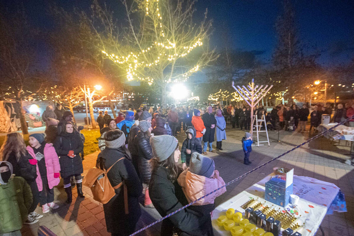 Nanaimo’s Jewish community lights the menorah for Hanukkah Nanaimo
