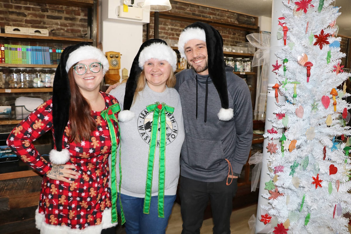 Trail nonprofit connects families to families at Christmas Trail Times