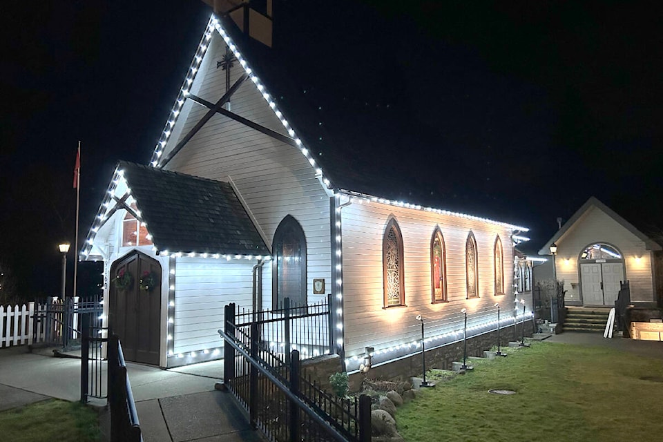 web1_231221-lat-rh-lensbrouwerchurch-wout_1